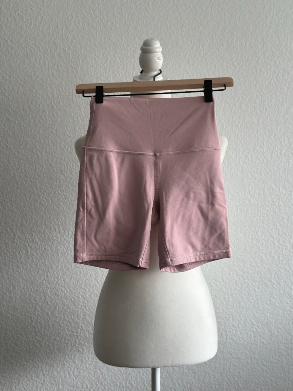Lululemon Pink High Rise Biker Shorts Yoga Athletic Workout Shorts Size S - Picture 2 of 5